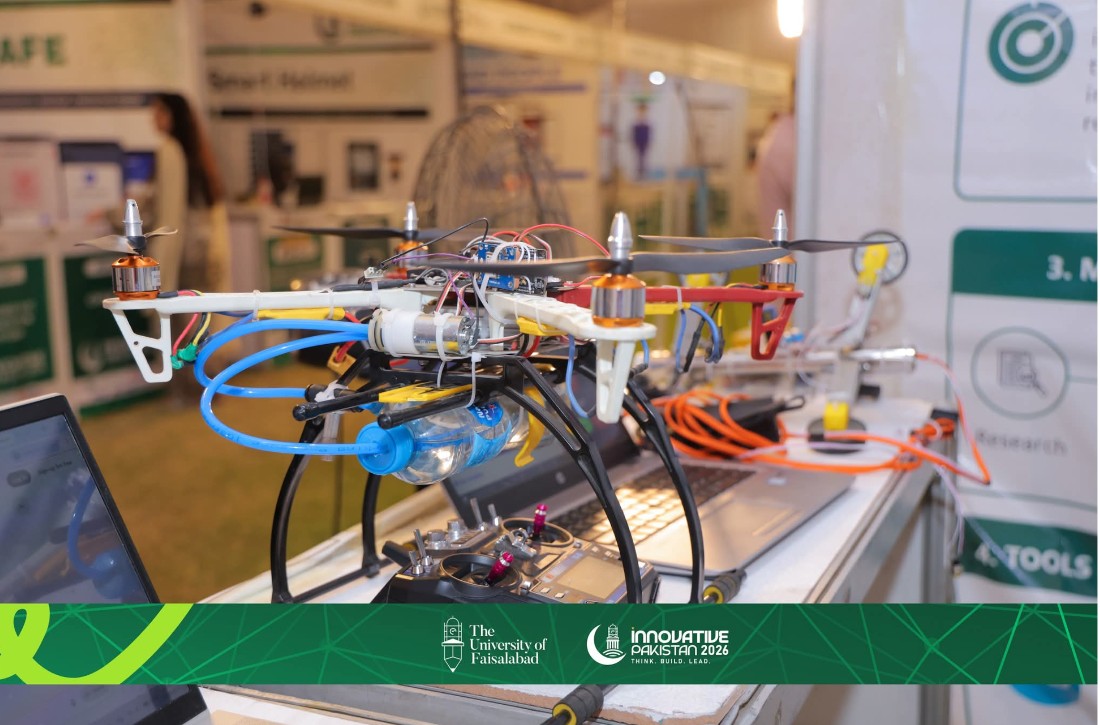 Student innovation prototype demonstration at Innovative Pakistan